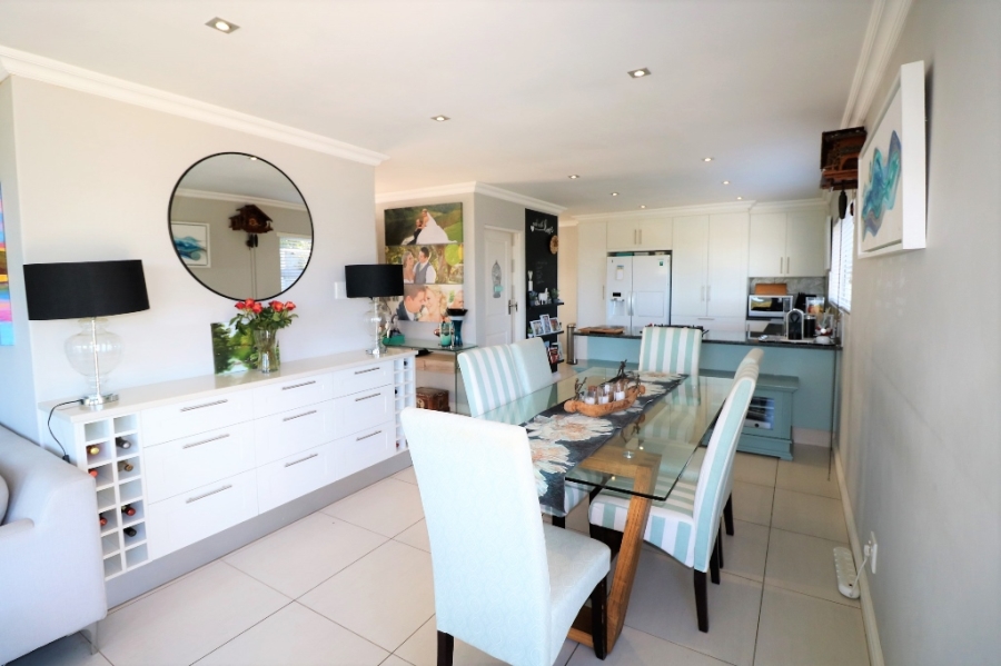 To Let 3 Bedroom Property for Rent in Baysville Eastern Cape